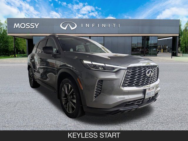 2025 INFINITI QX60 LUXE 2025 INFINITI QX60 LUXE