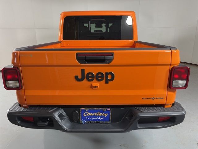 2025 Jeep Gladiator Willys