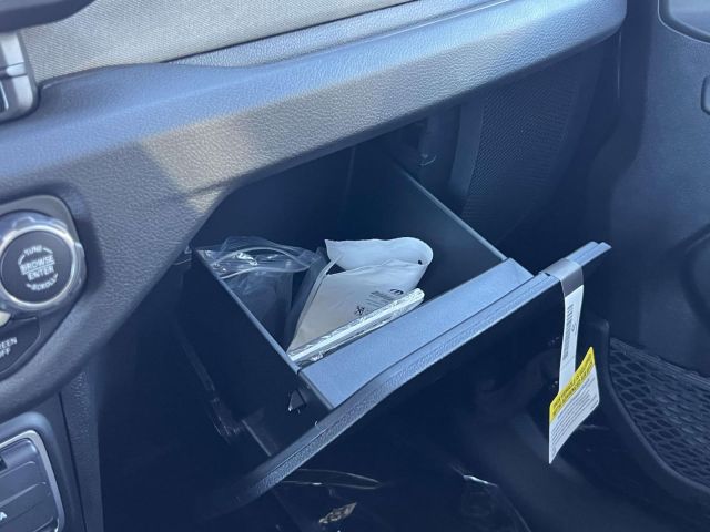 2025 Jeep Gladiator Willys 4x4 2025 Jeep Gladiator Willys 4x4