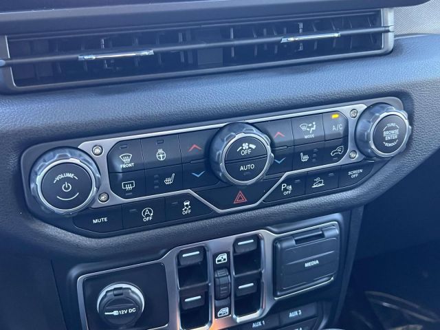 2025 Jeep Gladiator Willys 4x4 2025 Jeep Gladiator Willys 4x4