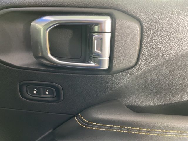 2025 Jeep Gladiator Sport 2025 Jeep Gladiator Sport