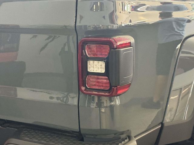 2025 Jeep Gladiator Sport S 4x4