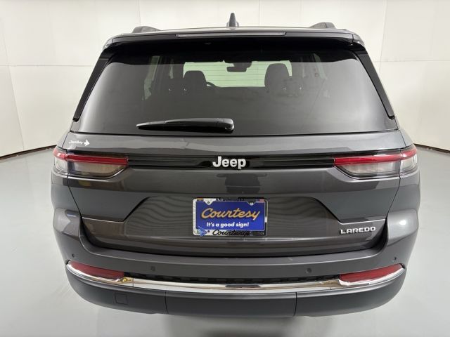 2025 Jeep Grand Cherokee Laredo 2025 Jeep Grand Cherokee Laredo