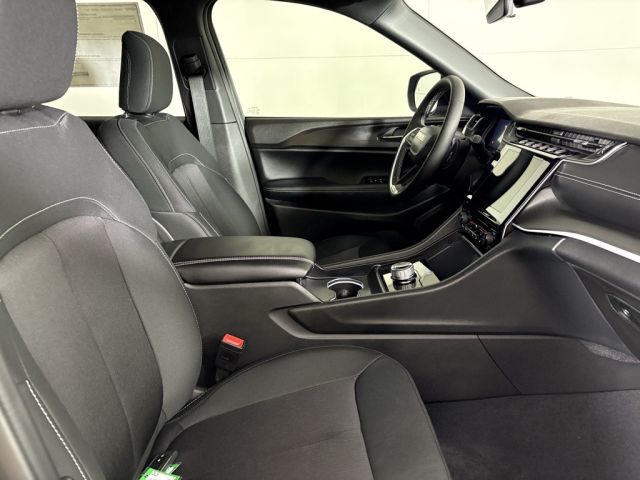 2025 Jeep Grand Cherokee Laredo 2025 Jeep Grand Cherokee Laredo