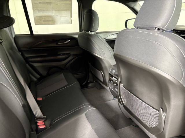 2025 Jeep Grand Cherokee Laredo 2025 Jeep Grand Cherokee Laredo