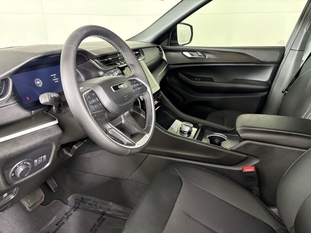 2025 Jeep Grand Cherokee Laredo 2025 Jeep Grand Cherokee Laredo