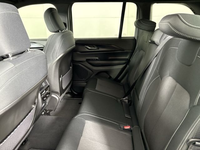 2025 Jeep Grand Cherokee Laredo 2025 Jeep Grand Cherokee Laredo