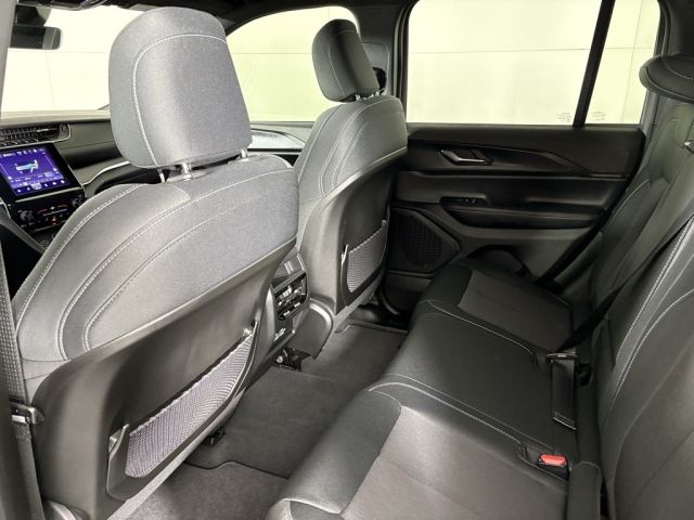 2025 Jeep Grand Cherokee Laredo 2025 Jeep Grand Cherokee Laredo