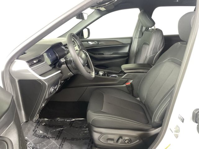 2025 Jeep Grand Cherokee Laredo 2025 Jeep Grand Cherokee Laredo