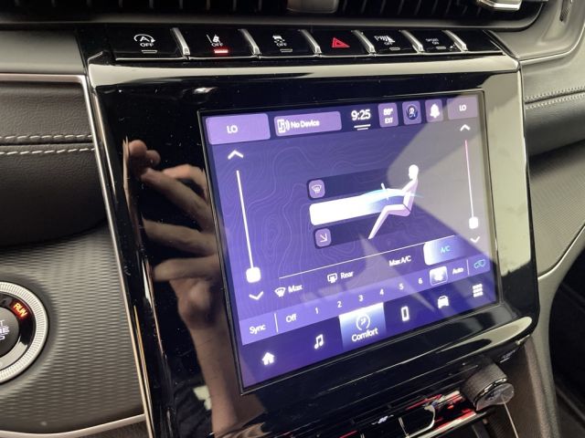 2025 Jeep Grand Cherokee Laredo 2025 Jeep Grand Cherokee Laredo