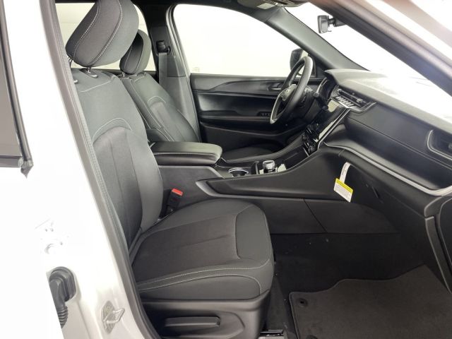 2025 Jeep Grand Cherokee Laredo 2025 Jeep Grand Cherokee Laredo