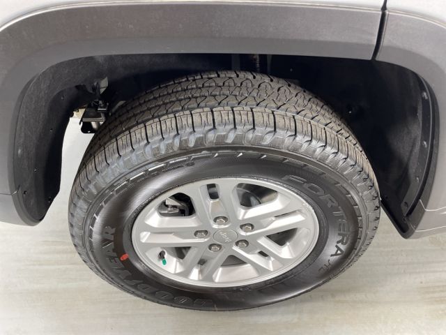 2025 Jeep Grand Cherokee Laredo 2025 Jeep Grand Cherokee Laredo