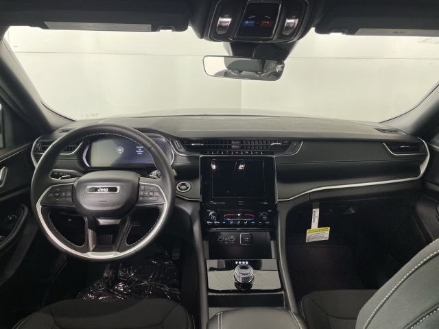 2025 Jeep Grand Cherokee Laredo 2025 Jeep Grand Cherokee Laredo