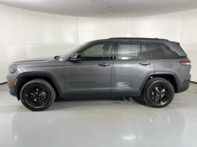 2025 Jeep Grand Cherokee Altitude 2025 Jeep Grand Cherokee Altitude