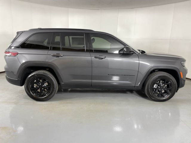 2025 Jeep Grand Cherokee Altitude 2025 Jeep Grand Cherokee Altitude