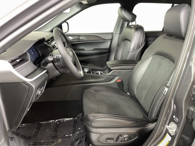 2025 Jeep Grand Cherokee Altitude 2025 Jeep Grand Cherokee Altitude