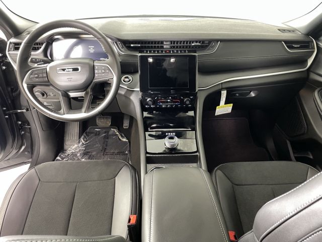 2025 Jeep Grand Cherokee Altitude 2025 Jeep Grand Cherokee Altitude