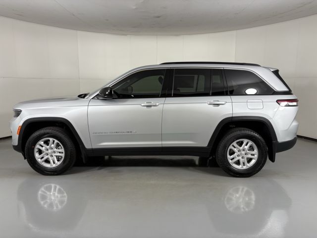 2025 Jeep Grand Cherokee Laredo 2025 Jeep Grand Cherokee Laredo