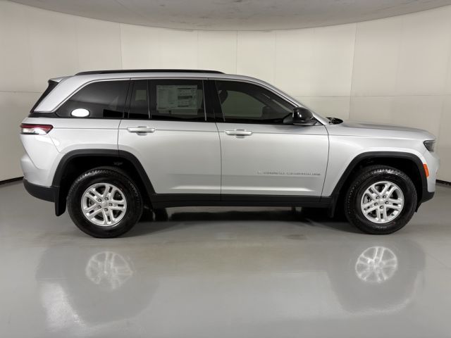 2025 Jeep Grand Cherokee Laredo 2025 Jeep Grand Cherokee Laredo
