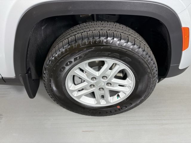 2025 Jeep Grand Cherokee Laredo 2025 Jeep Grand Cherokee Laredo