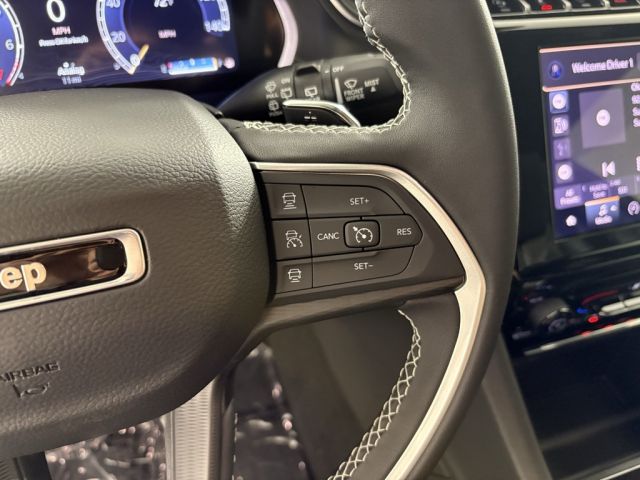 2025 Jeep Grand Cherokee Laredo 2025 Jeep Grand Cherokee Laredo