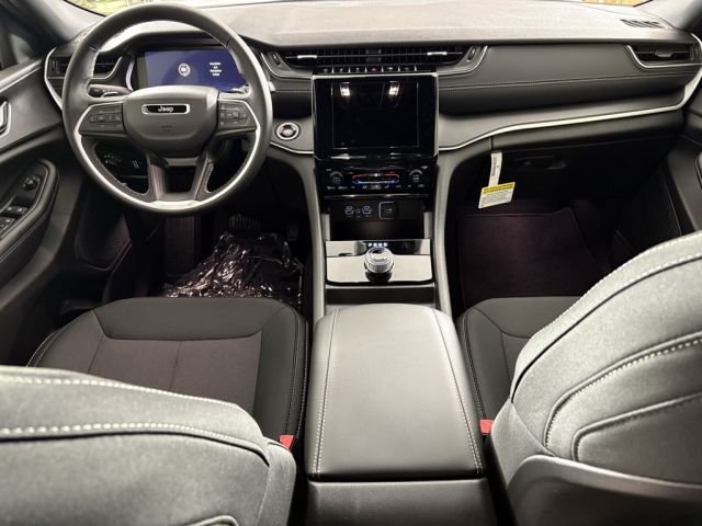 2025 Jeep Grand Cherokee Laredo 2025 Jeep Grand Cherokee Laredo