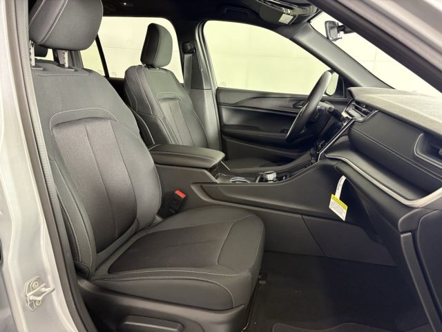 2025 Jeep Grand Cherokee Laredo 2025 Jeep Grand Cherokee Laredo