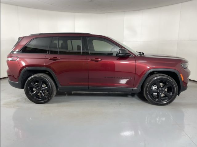 2025 Jeep Grand Cherokee Altitude X 2025 Jeep Grand Cherokee Altitude X
