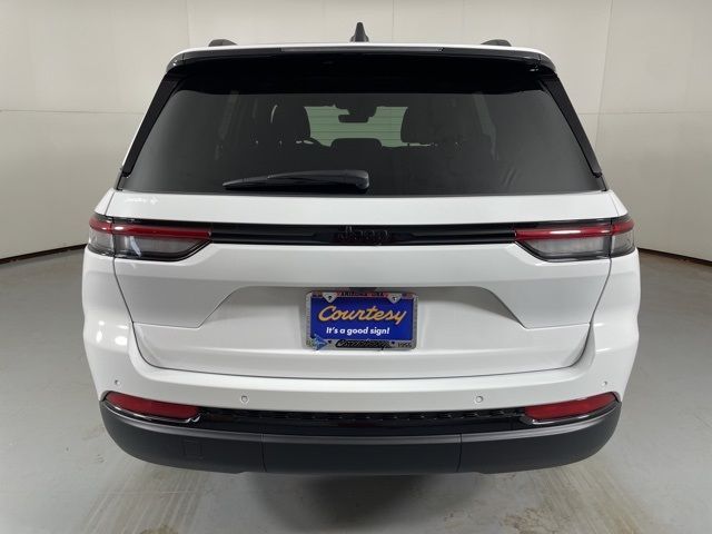 2025 Jeep Grand Cherokee Altitude 2025 Jeep Grand Cherokee Altitude