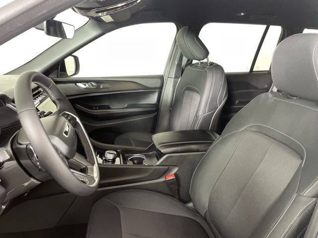 2025 Jeep Grand Cherokee Altitude 2025 Jeep Grand Cherokee Altitude