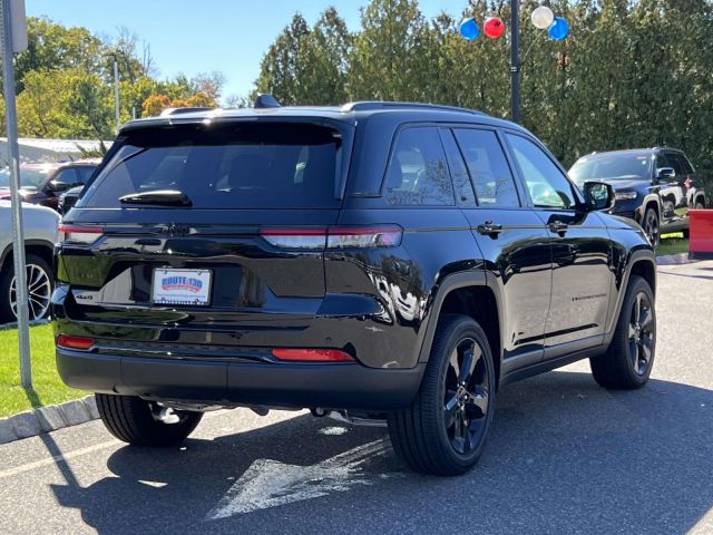 2025 Jeep Grand Cherokee Altitude X 4x4