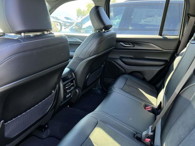 2025 Jeep Grand Cherokee Altitude X 4x4