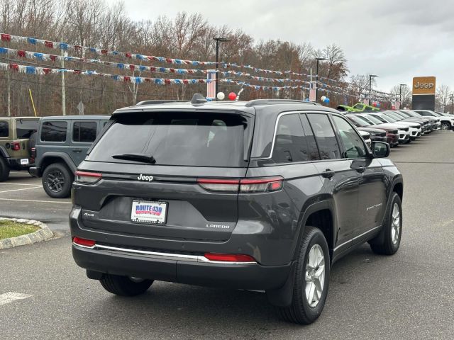 2025 Jeep Grand Cherokee Laredo X 4x4