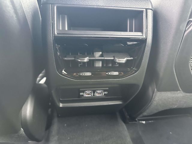 2025 Jeep Grand Cherokee Laredo X 4x4