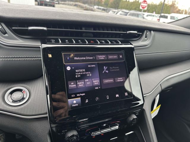 2025 Jeep Grand Cherokee Laredo X 4x4