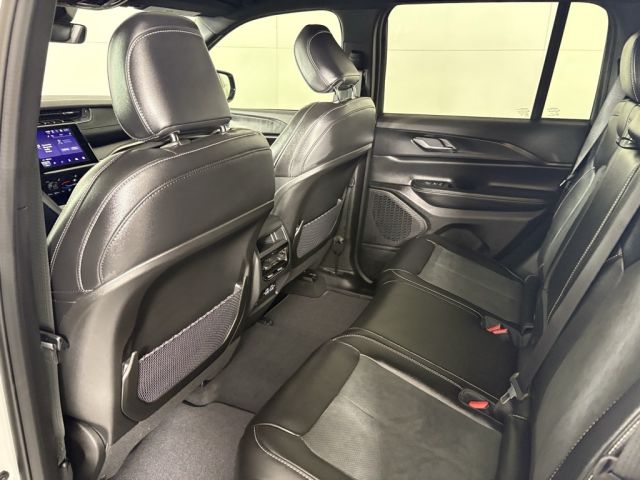 2025 Jeep Grand Cherokee Laredo 2025 Jeep Grand Cherokee Laredo