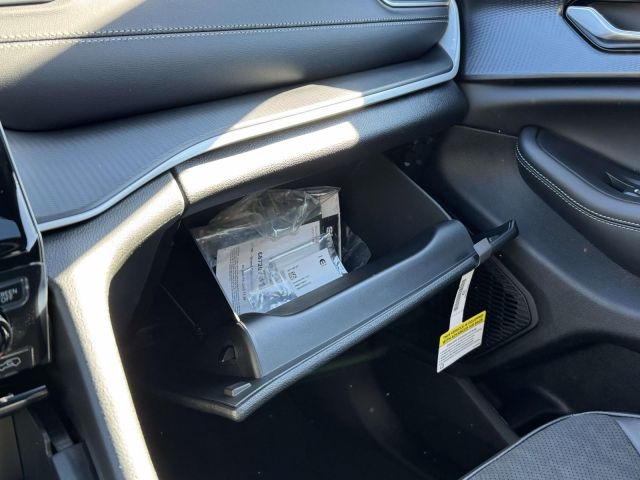 2025 Jeep Grand Cherokee ALTITUDE X 4X4 2025 Jeep Grand Cherokee ALTITUDE X 4X4