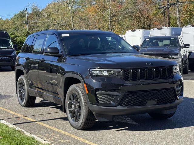 2025 Jeep Grand Cherokee ALTITUDE X 4X4 2025 Jeep Grand Cherokee ALTITUDE X 4X4