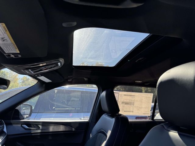 2025 Jeep Grand Cherokee ALTITUDE X 4X4 2025 Jeep Grand Cherokee ALTITUDE X 4X4