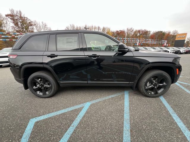 2025 Jeep Grand Cherokee ALTITUDE X 4X4 2025 Jeep Grand Cherokee ALTITUDE X 4X4