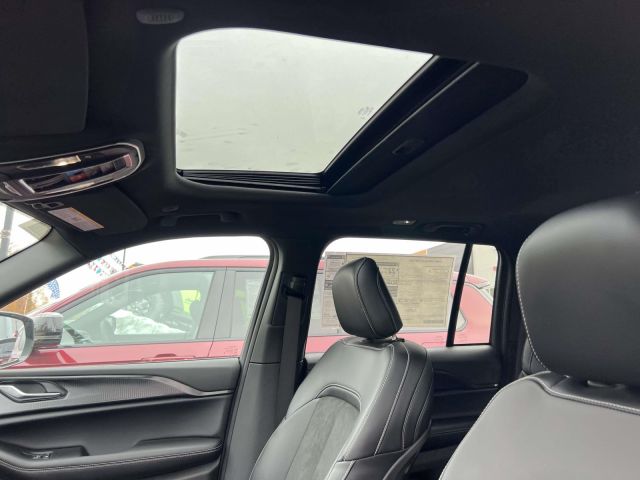 2025 Jeep Grand Cherokee ALTITUDE X 4X4 2025 Jeep Grand Cherokee ALTITUDE X 4X4