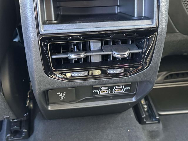 2025 Jeep Grand Cherokee ALTITUDE X 4X4 2025 Jeep Grand Cherokee ALTITUDE X 4X4