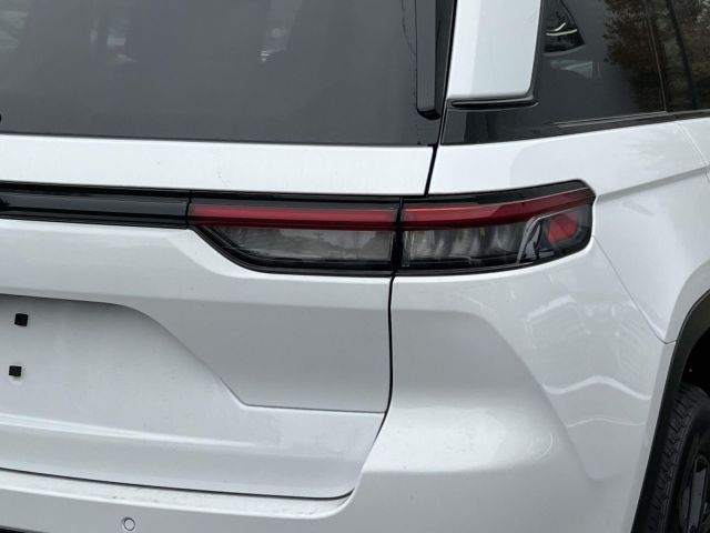 2025 Jeep Grand Cherokee ALTITUDE X 4X4 2025 Jeep Grand Cherokee ALTITUDE X 4X4