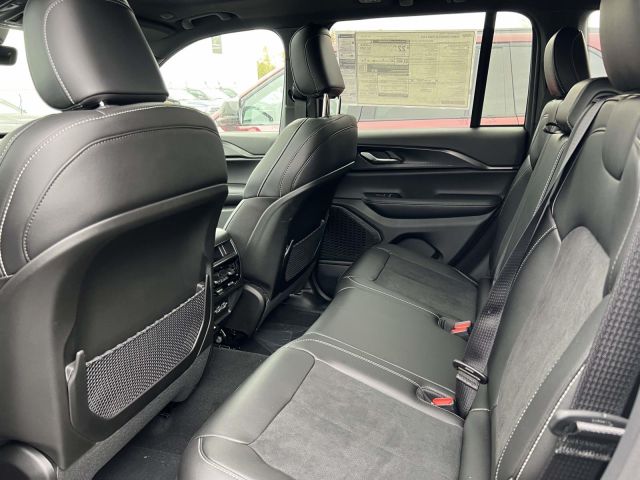 2025 Jeep Grand Cherokee ALTITUDE X 4X4 2025 Jeep Grand Cherokee ALTITUDE X 4X4