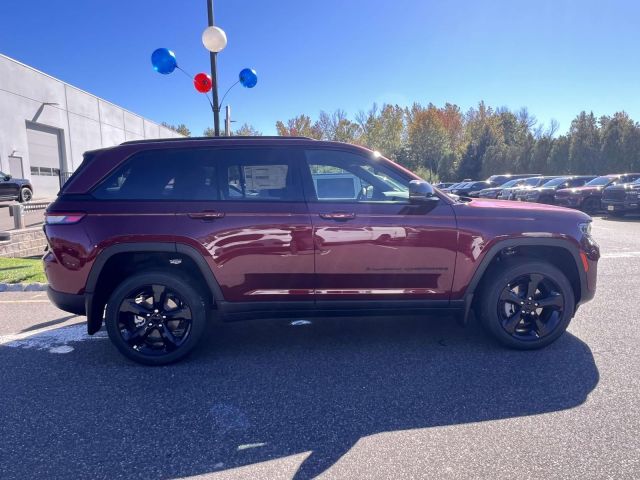 2025 Jeep Grand Cherokee Altitude X 4x4