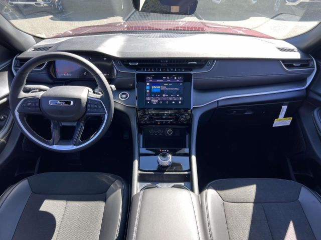 2025 Jeep Grand Cherokee Altitude X 4x4