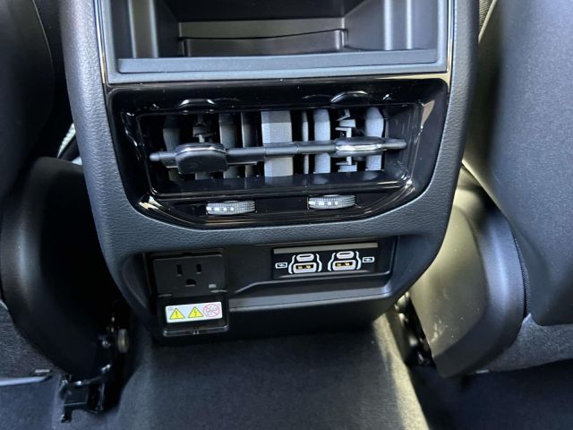 2025 Jeep Grand Cherokee Altitude X 4x4