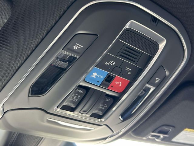 2025 Jeep Grand Cherokee Laredo X 4x4