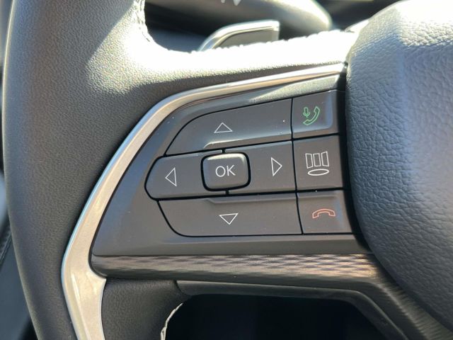 2025 Jeep Grand Cherokee Laredo X 4x4