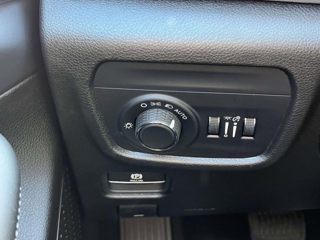 2025 Jeep Grand Cherokee Laredo X 4x4